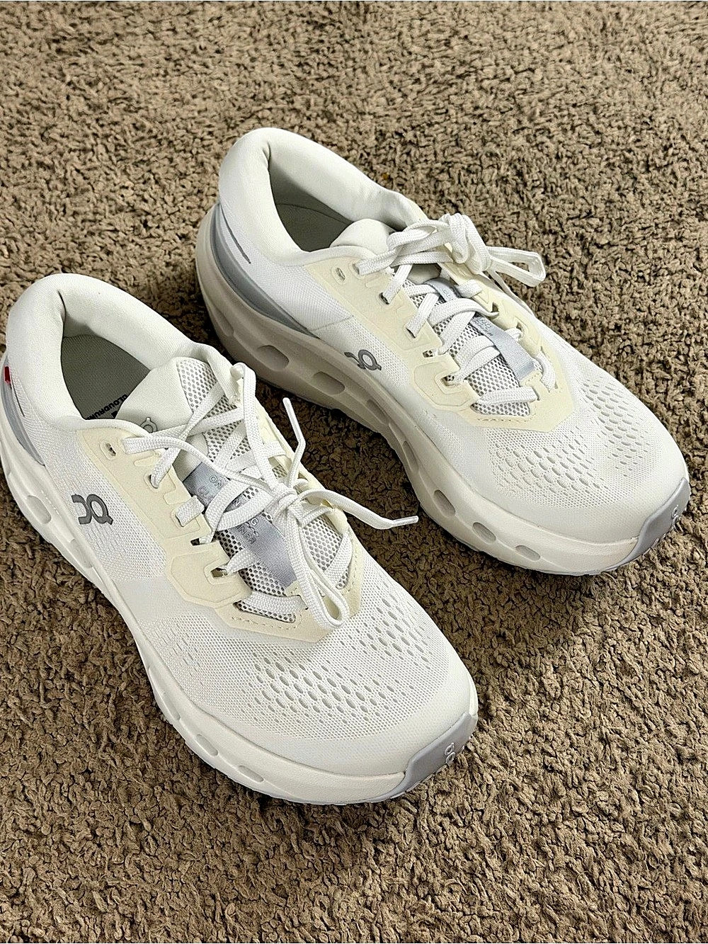On Cloudrunner Athletic Shoes White & Gray US 7.5 NEW